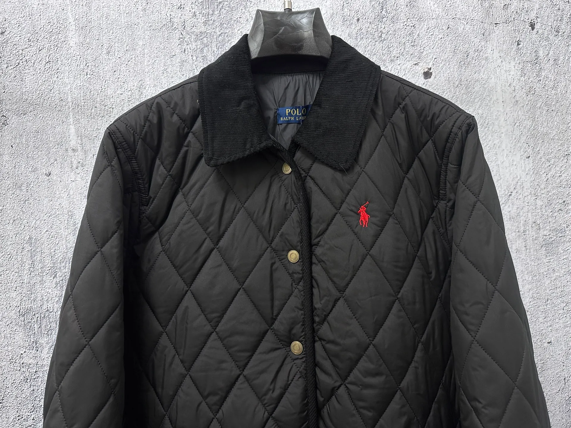 P320 【Ralph Lauren】Ralph Lauren's new brand of corduroy cotton jacket with logo embroidery on the chest, diamond plaid lapel, and perfect control of workmanship details, exquisite small logo embroidery on the chest, corduroy color-blocked lapel, and pocket design show details and highlight your personality! The version is simple but not simple! It is very youthful and energetic, and can be easily worn by both men and women. It is very in line with the fashion aesthetic concepts of today's young people! Size:S-XL